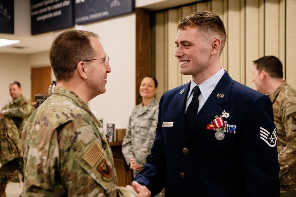 137th SOW Airman Receives Oklahoma Star of Valor | Defense Media Network